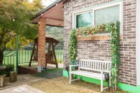 Party Room Lake Pension in Jeongeup