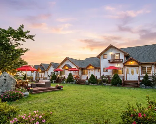 Pocheon Sun and Moon Pension Hoteles cerca de Templo de Buyeonsa