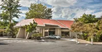 Ashland Hills Hotel & Suites - parking