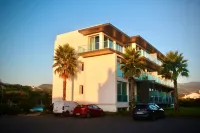 Whalesbay Hotel Apartamentos Hotels in 