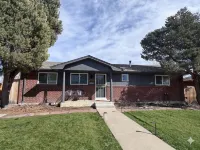Modern Retreat w/ Hot Tub, Peloton, Gym, and BBQ