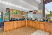 Quality Inn & Suites Chattanooga-East Ridge - breakfast