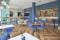 Travelodge Hatfield Central - breakfast