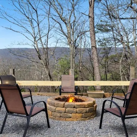 Luxury Bryce Cabin w/ Hot Tub, Mountain Views, Theater, Game Room, Firepit!