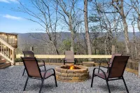 Luxury Bryce Cabin w/ Hot Tub, Mountain Views, Theater, Game Room, Firepit!