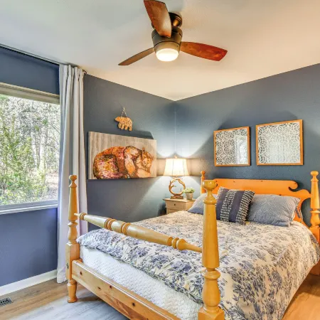 Classy Clayton Home w/ Views < 1 Mi to Downtown!