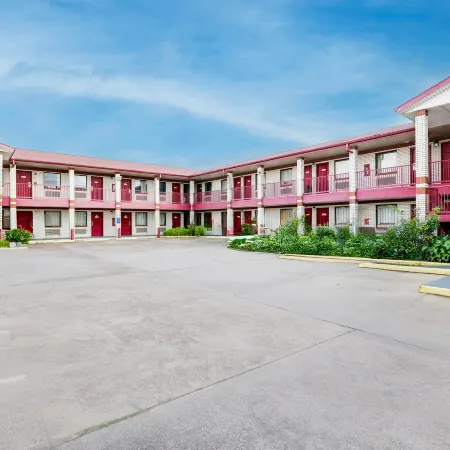 Hotel O Luxury Inn Channelview Baytown I-10