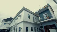 River Leaf Hotel & Suites - Guest Room