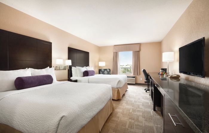 PRAIRIE CREST CALGARY AIRPORT by IHG