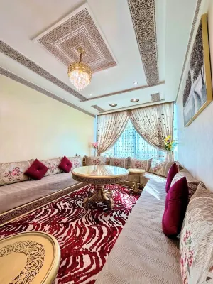 Luxury Lovelystay in Larache - balcón