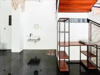 Athena Living near Alun Alun Wonogiri RedPartner Hotels in Wonogiri