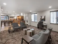 Candlewood Suites MOBILE-DOWNTOWN by IHG Hotel di Seluler