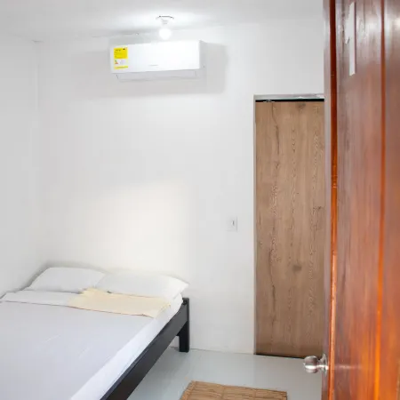Spacious Coveñas Cabin 4 Bedrooms, close to beach, Pet-Friendly