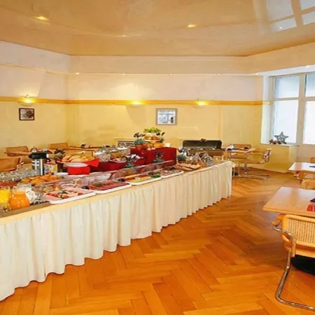 Trip Inn Hotel Schumann Отели рядом с достопримечательностью «Хассельс»
