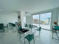 Gheloi Room