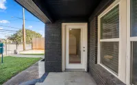 Modern 2BR Home With King Beds Near Downtown