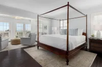 Elizabeth Pointe Lodge