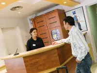 Ibis Budget Dresden Kesselsdorf Hotels near Gompitz