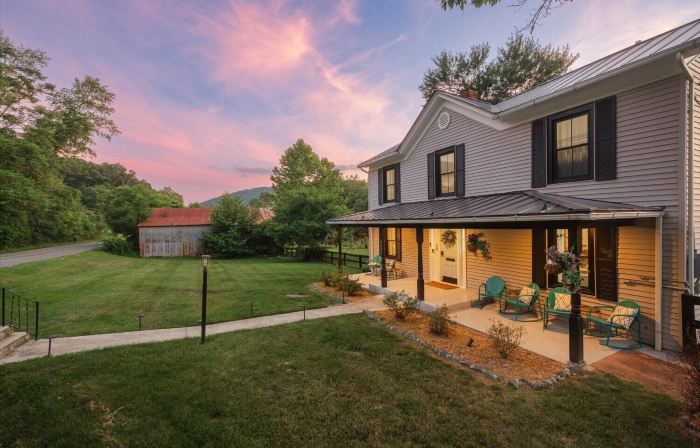 Afton Farmhouse