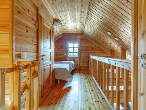 Cozy Alpine Retreat - Near Ski Lifts - 2-Star