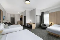 La Quinta Inn & Suites By Wyndham Kelowna Bc
