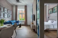 Canvas House by Fragola Collection - balcony