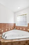 Spacious East Montgomery Home With Patio - Balkoner