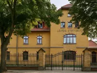 Alter Bahnhof Stötteritz Hotels near Südost
