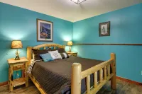 Pokegama Lake Vacation Rental w/ Shared Boat Dock! - parking