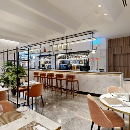 Hotel Giralda Center