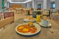 City Express Plus by Marriott Mazatlan - Aamiainen