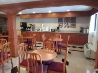 Americas Best Value Inn & Suites Monroe - Frühstück