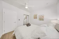 One Lux Stay Coastal 2BR Retreat Near the Beach - Kitchens