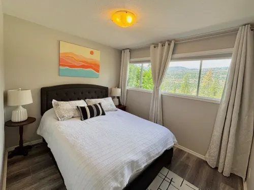 Hall's Haven: Simple Cozy Escape. Pets Welcome! Hiking & Wine Trail Nearby - 2-Star
