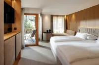 Boutique Hotel Nives - Luxury & Design in the Dolomites - balcony