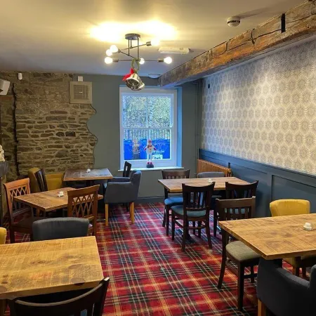 St Ives Hotels in Neath