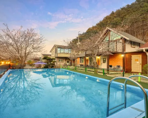 Gapyeong Ebenzer Pension Hotels near Cheongpyeong