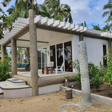 Pili Beach Resort Agmanic