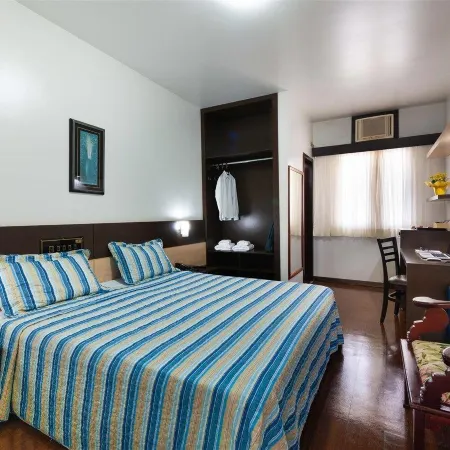 Hotel 365
