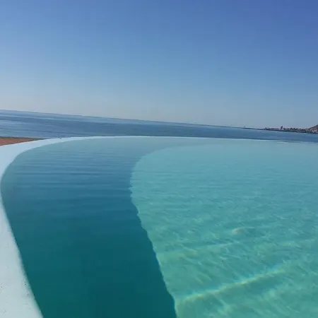 Diaz Hotel and Resort