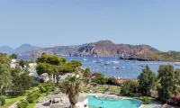 Hotiday Vulcano Porto - Pools