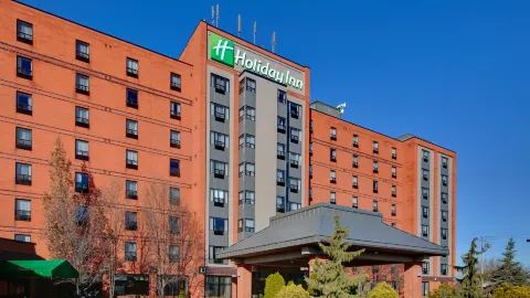 Holiday Inn & Suites Windsor (Ambassador Bridge) by IHG in Windsor
