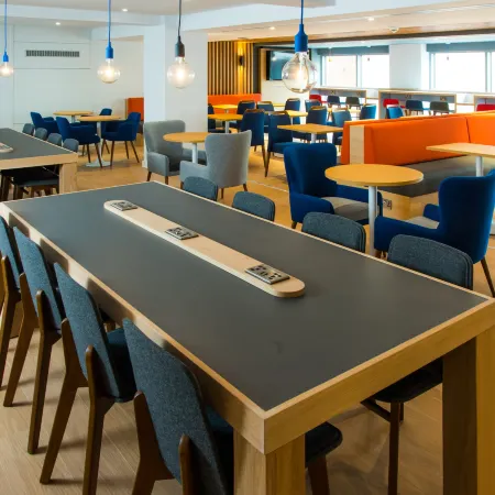 Holiday Inn Express SWINDON CITY CENTRE by IHG