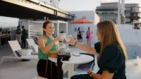 Holiday Inn & Suites Sunshine Coast by IHG - bar