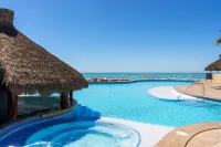 Laguna Shores Resort - Ocean View