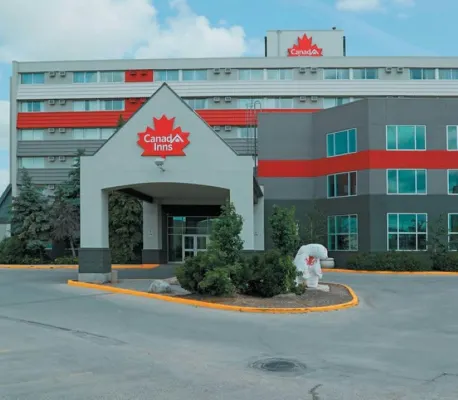 Canad Inns Destination Centre Polo Park - ที่มีที่จอดรถ