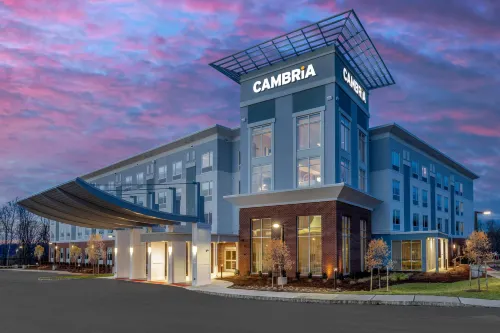 Cambria Hotel West Orange - piscina