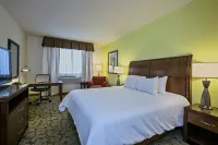 Hilton Garden Inn Lincoln Downtown/Haymarket - Parking