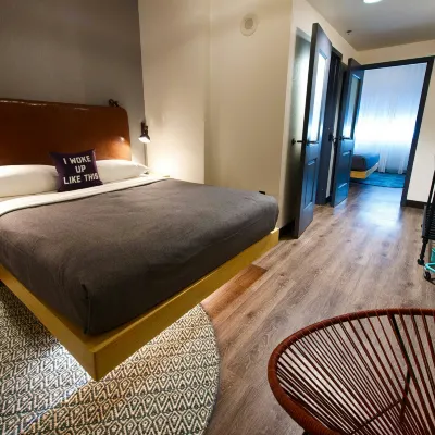 Moxy New Orleans Downtown/French Quarter Area Hotels near McDonogh Monument