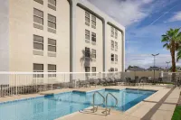 Fairfield Inn Las Vegas Convention Center - piscina